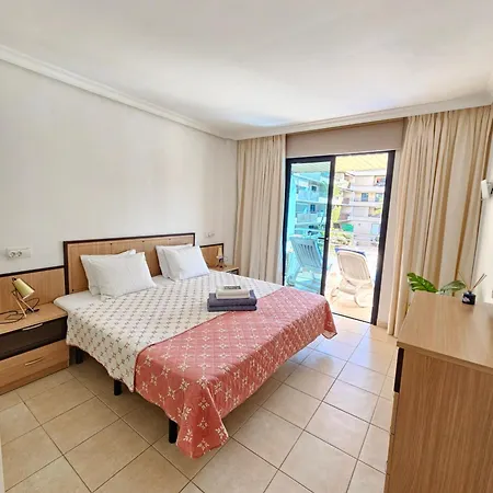 Ocean Breeze Apartment